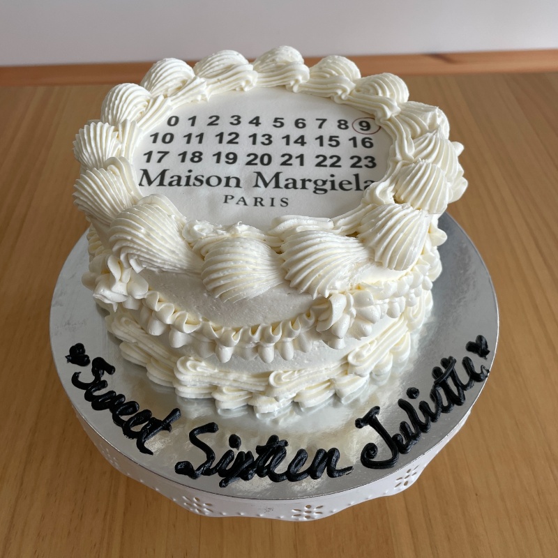 Gâteau personnalisé épuré plus – Image 15